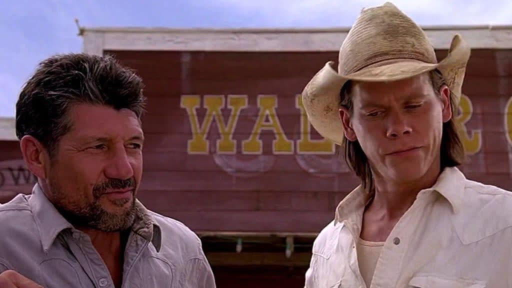 Kevin Bacon in Tremors promo - a reference to 'Tremors Netflix Kevin Bacon'