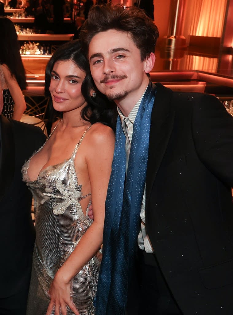 Kylie Jenner and Timothée Chalamet courtside at the Lakers game, enjoying their date night together