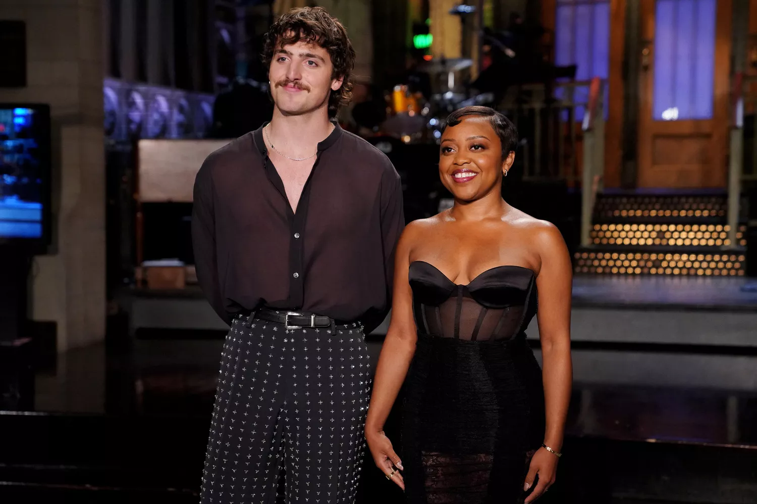 Benson Boone performing on SNL stage