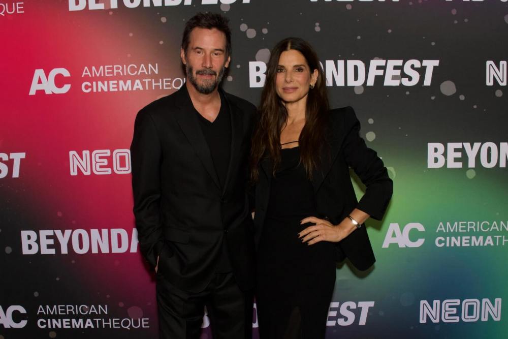 Keanu Reeves and Sandra Bullock, celebrated speed stars