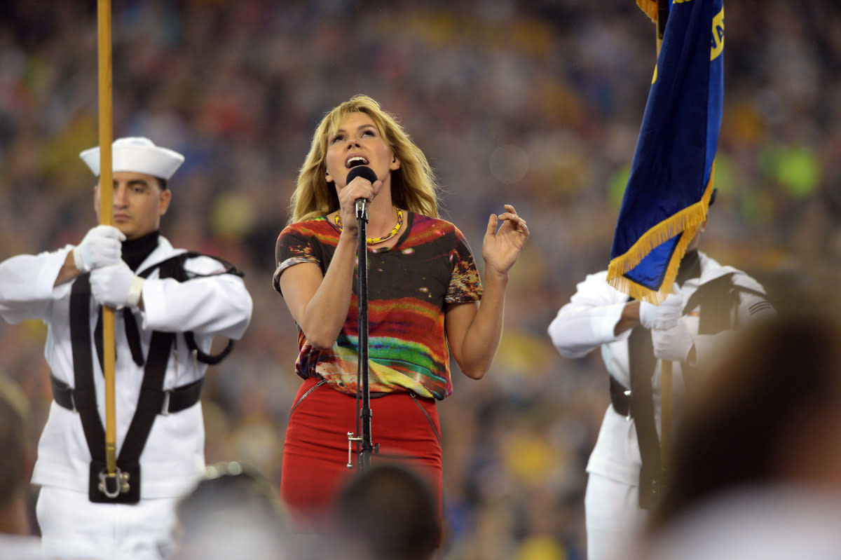 Grace Potter performing the national anthem at the Kentucky Derby