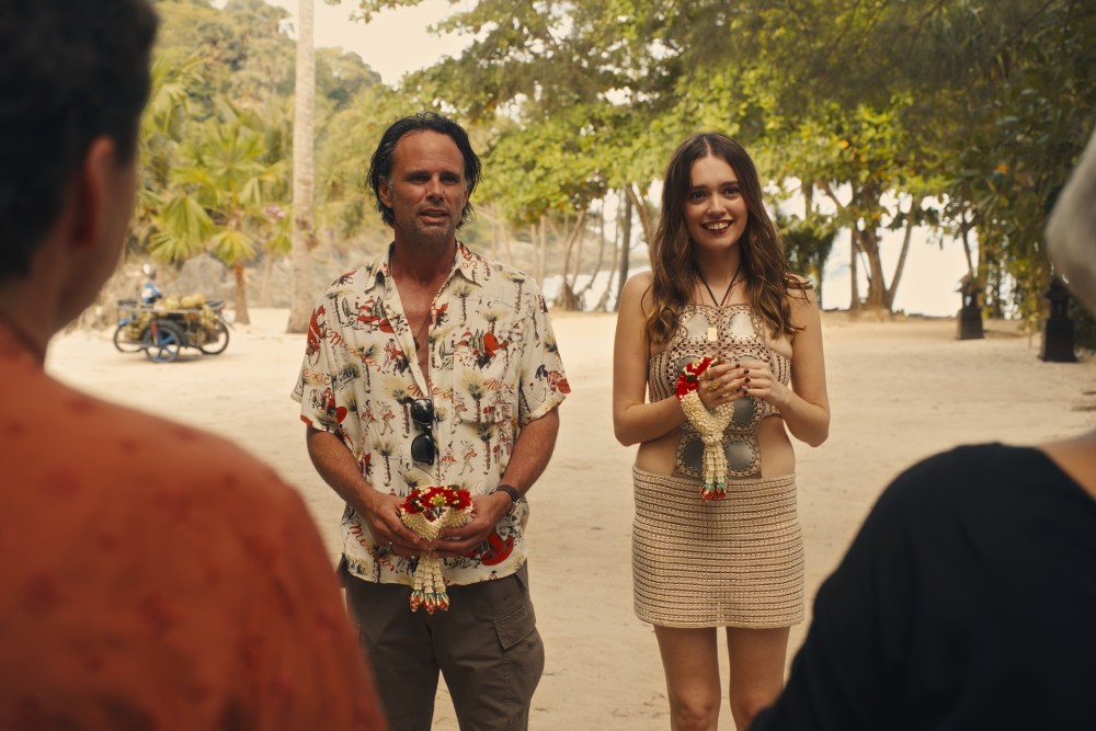 Walton Goggins posing at a Hollywood event