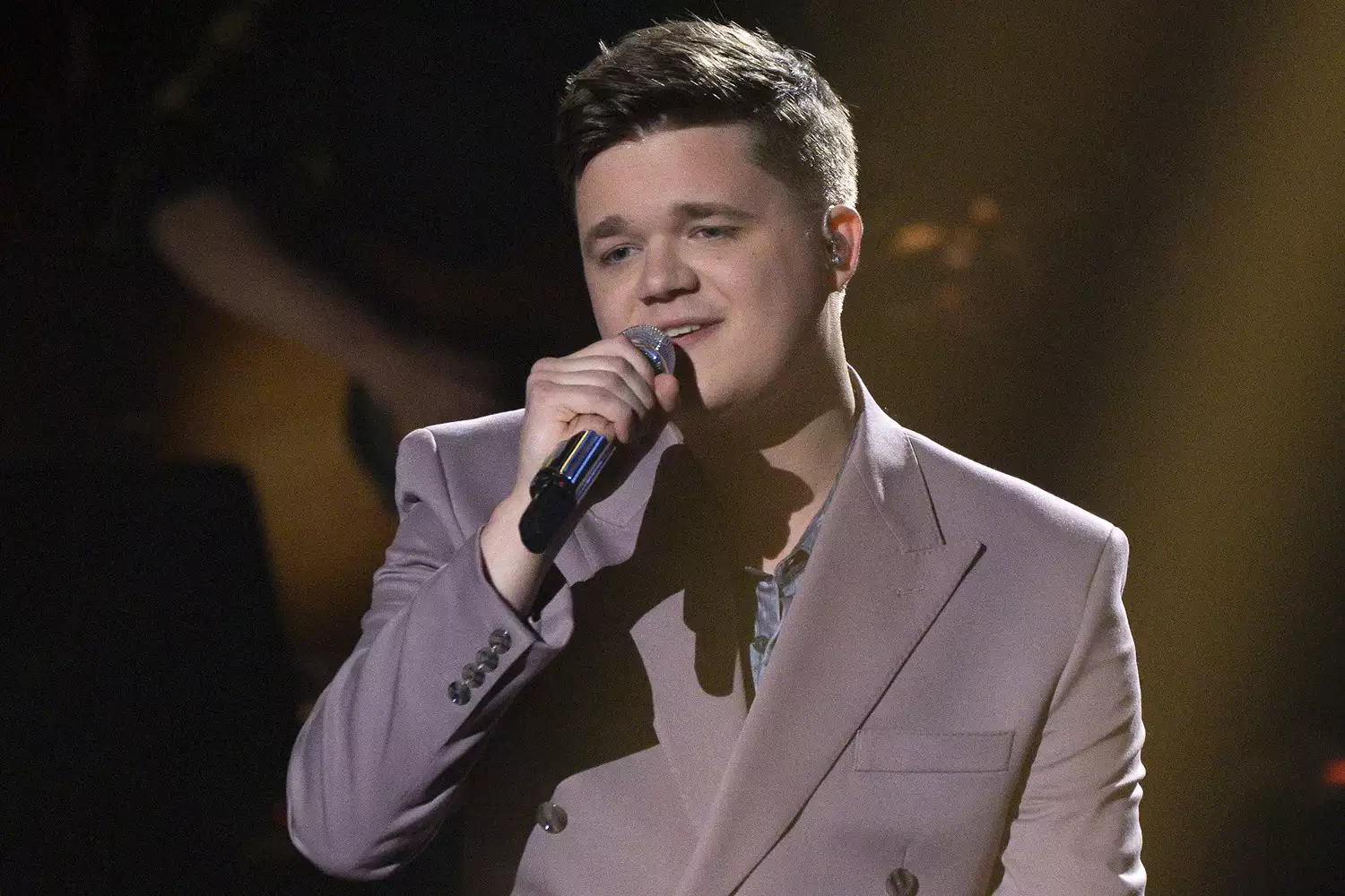 Josh King performing on American Idol, exemplifying selflessness and talent