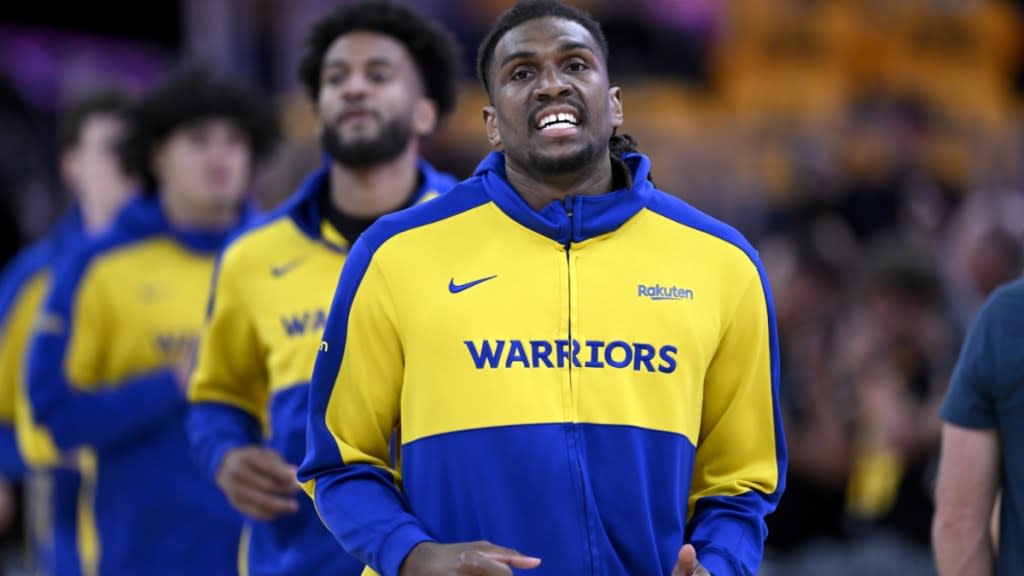 Kevon Looney playing for the Golden State Warriors