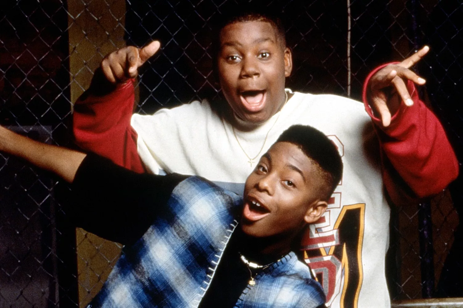 Kenan Thompson smiling at a premiere event