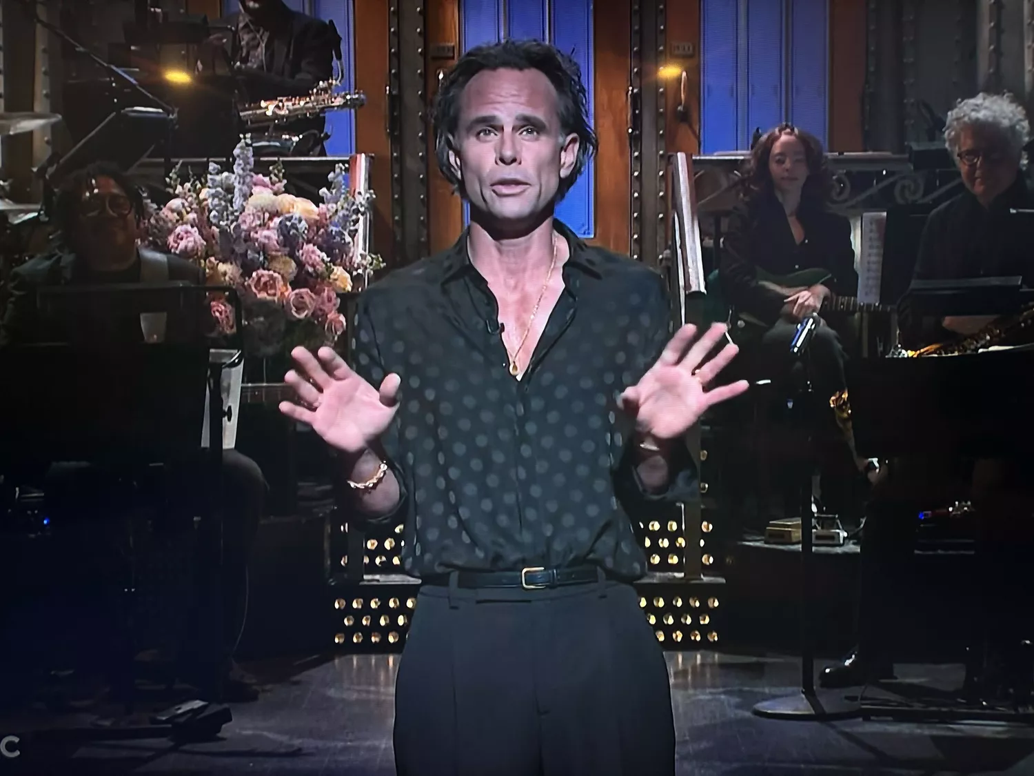 Cecily Strong shines as Jeanine Pirro on SNL