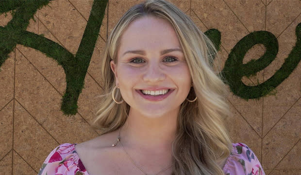 Breanna Nix performing on American Idol Season 23