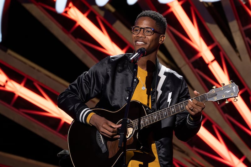 Thunderstorm Artis performing on American Idol
