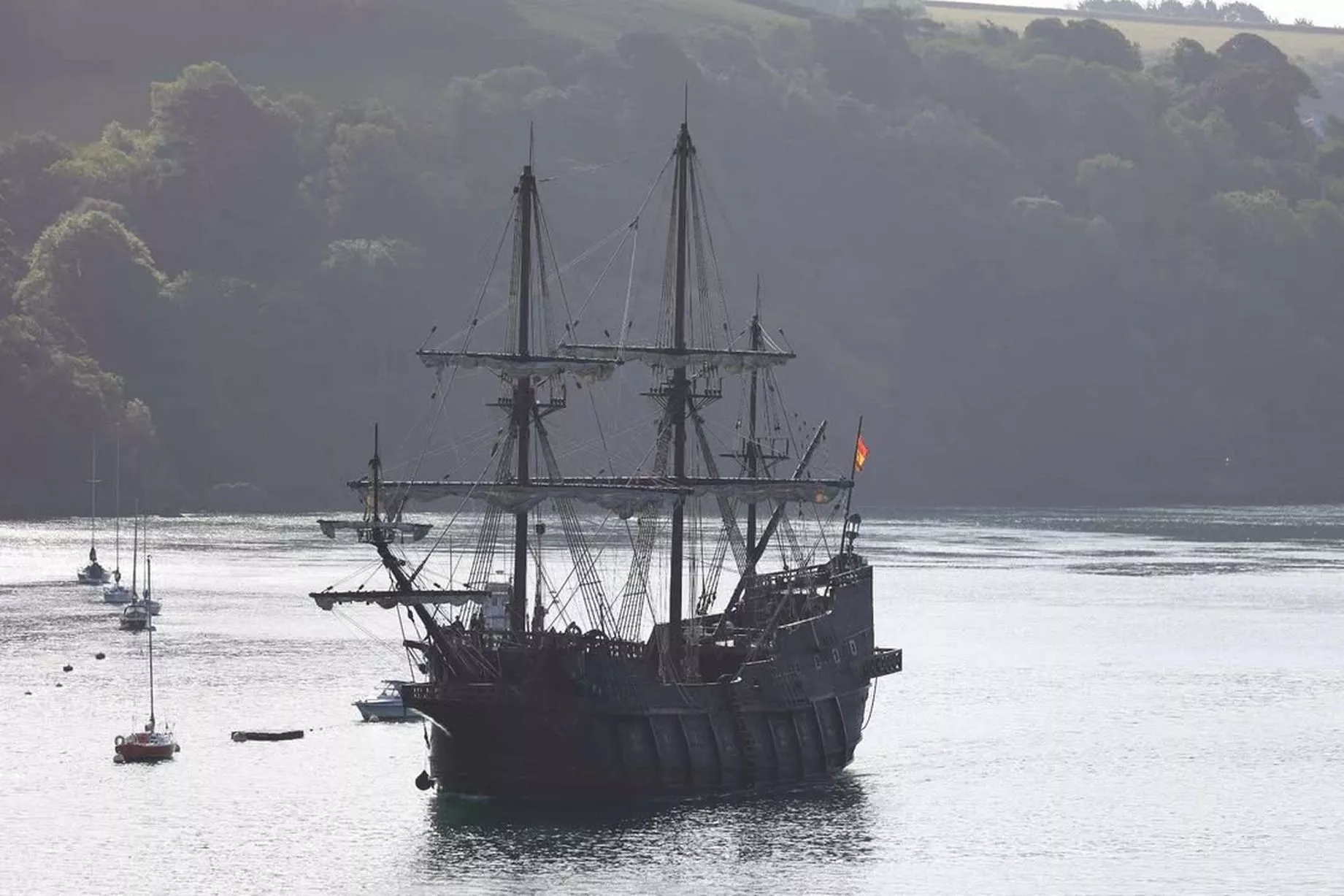 A historic galleon reminiscent of Pirates of the Caribbean