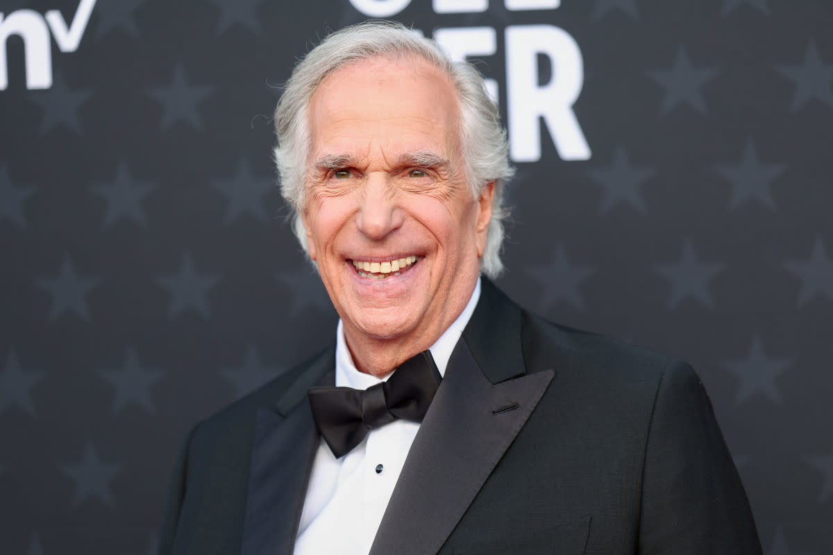 Henry Winkler with graduates at Georgetown University, 2025.