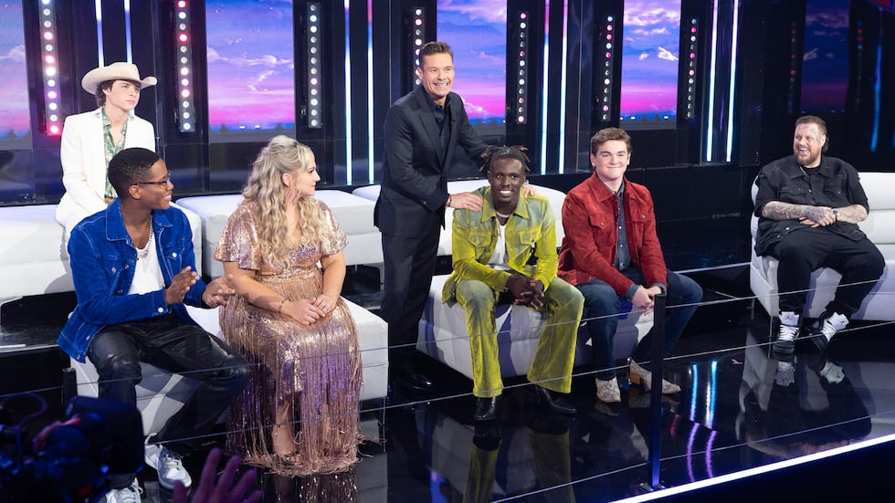 Thunderstorm Artis performing live on American Idol
