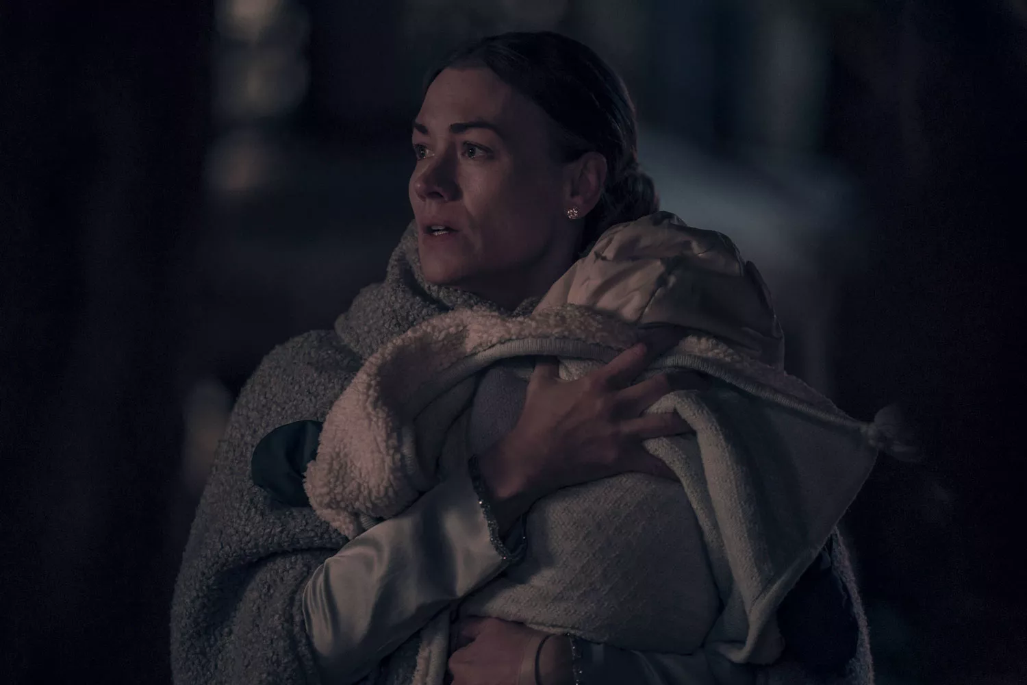 June in a climactic scene – Handmaid's Tale episodes