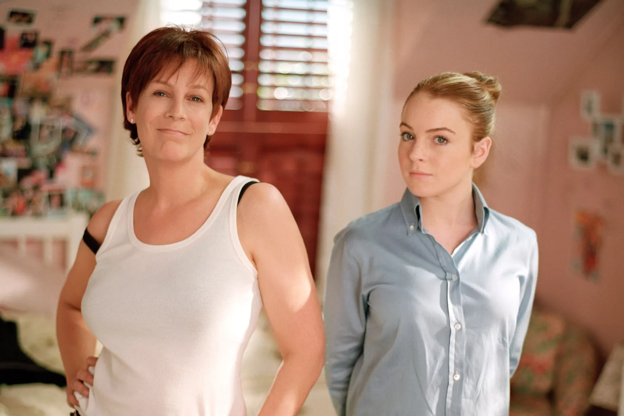 Lindsay Lohan and Jamie Lee Curtis at a red carpet event