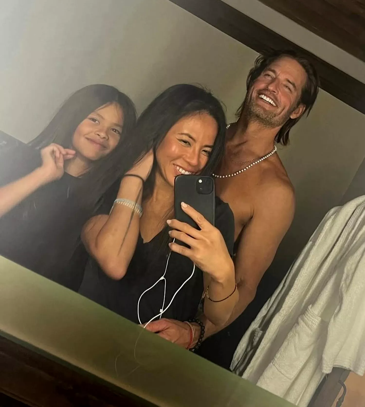 Josh Holloway smiling at an event